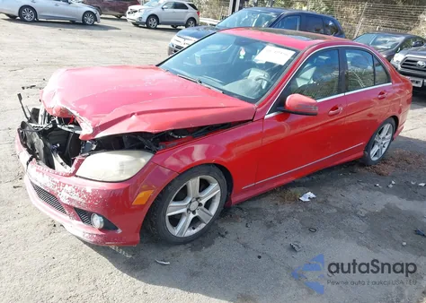 2010 Mercedes-Benz C 300 Luxury/Sport из США, поврежденный, VIN WDDGF5EB8AR086746